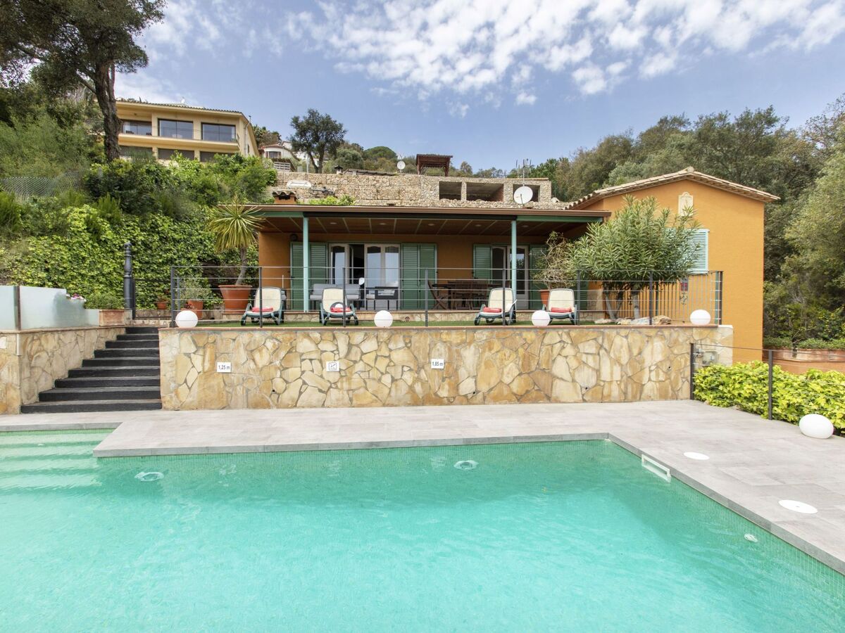 Maison Gloria à Calonge – piscine sel, jardin et vue montagne - Photo 6