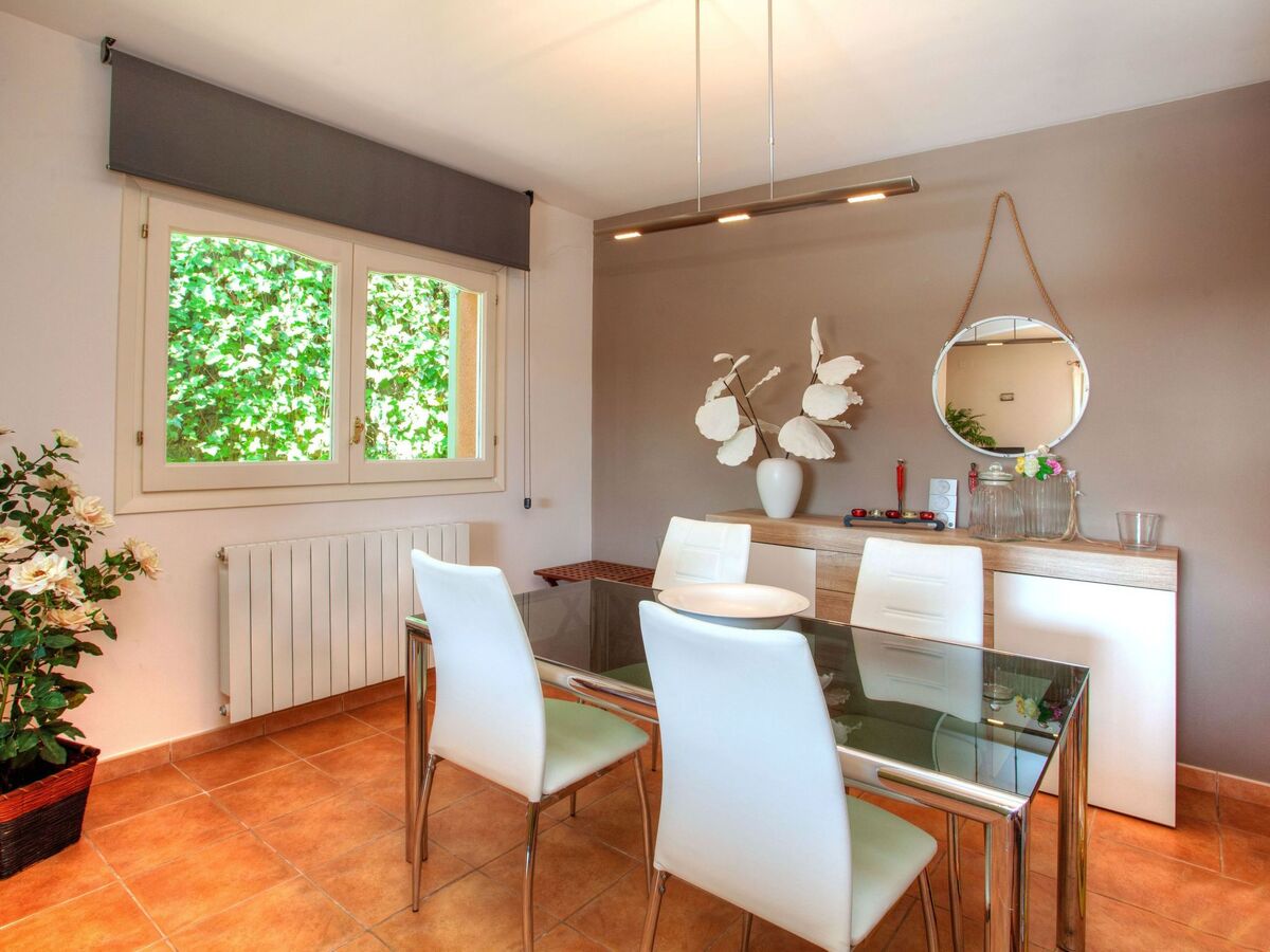 Maison Gloria à Calonge – piscine sel, jardin et vue montagne - Photo 12