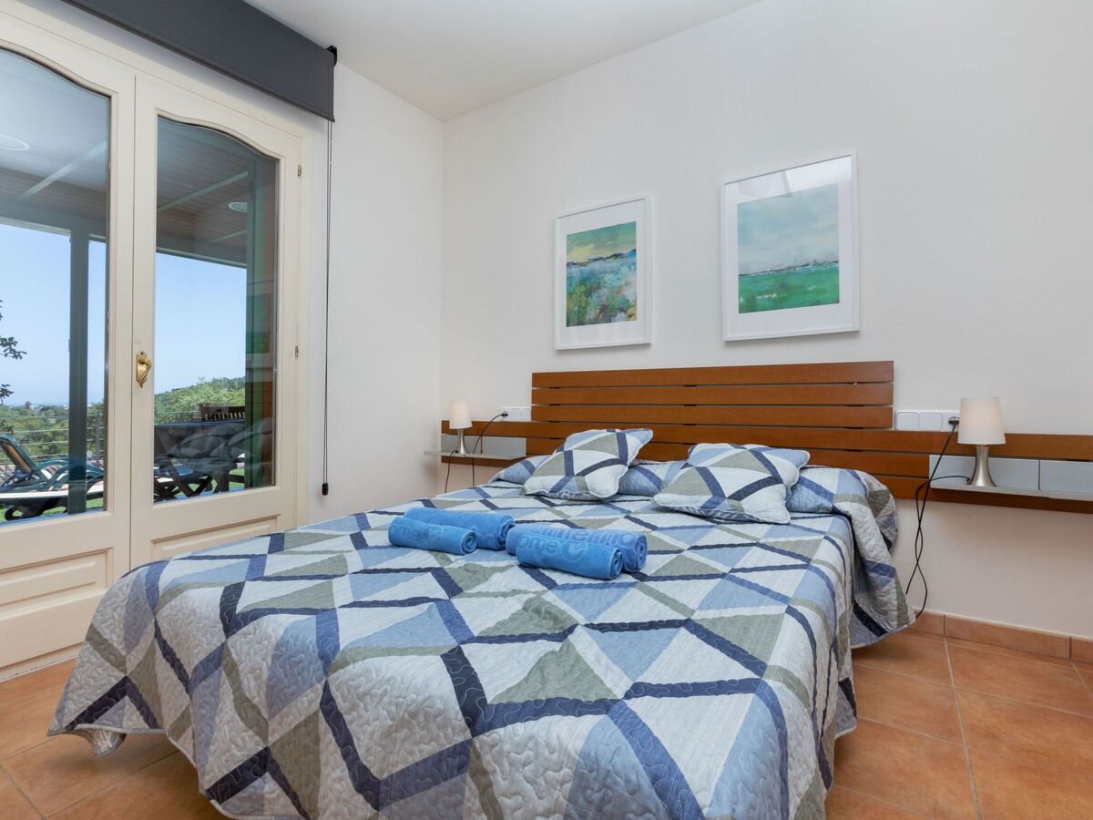 Maison Gloria à Calonge – piscine sel, jardin et vue montagne - Photo 14
