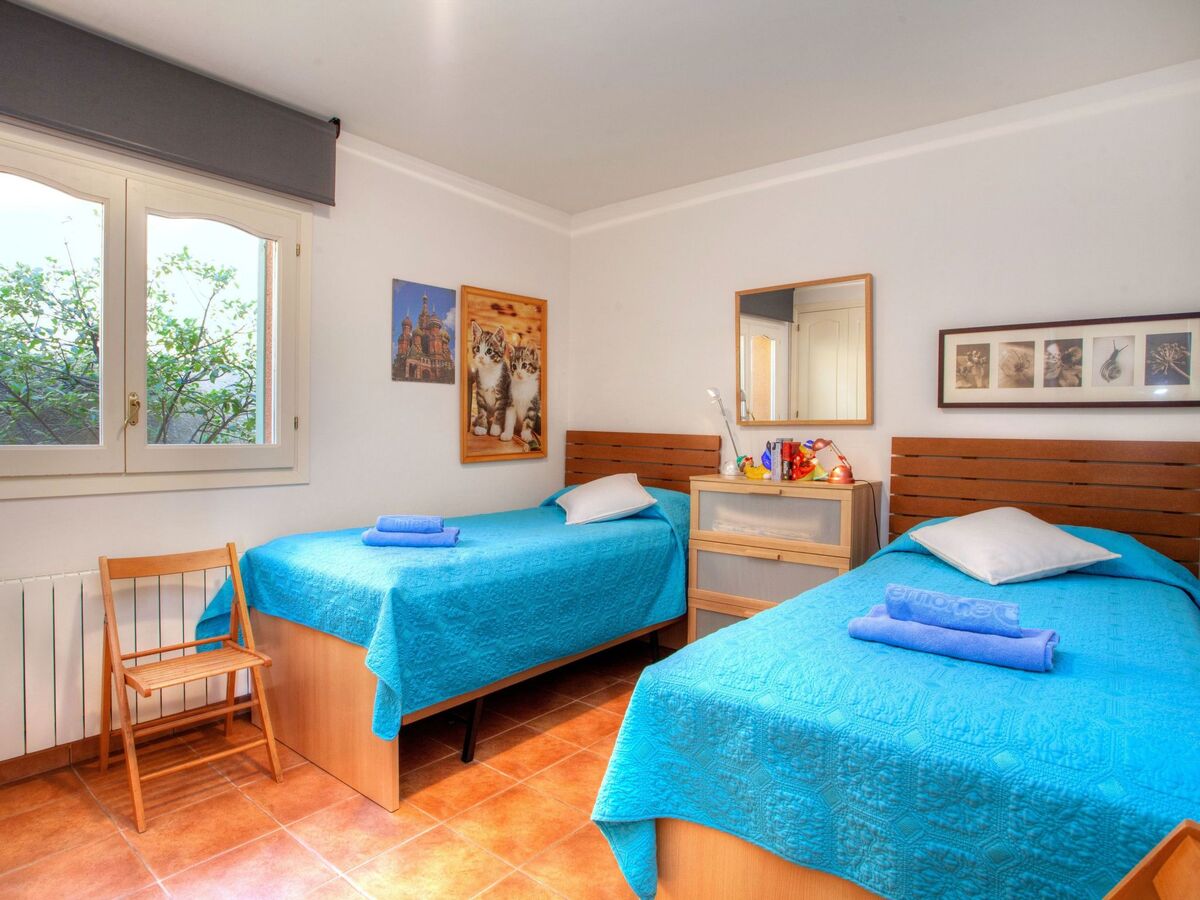 Maison Gloria à Calonge – piscine sel, jardin et vue montagne - Photo 16