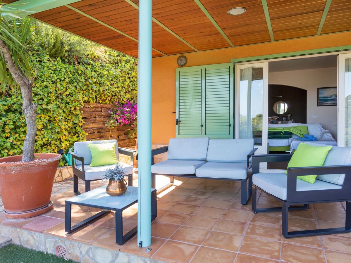 Maison Gloria à Calonge – piscine sel, jardin et vue montagne - Photo 22