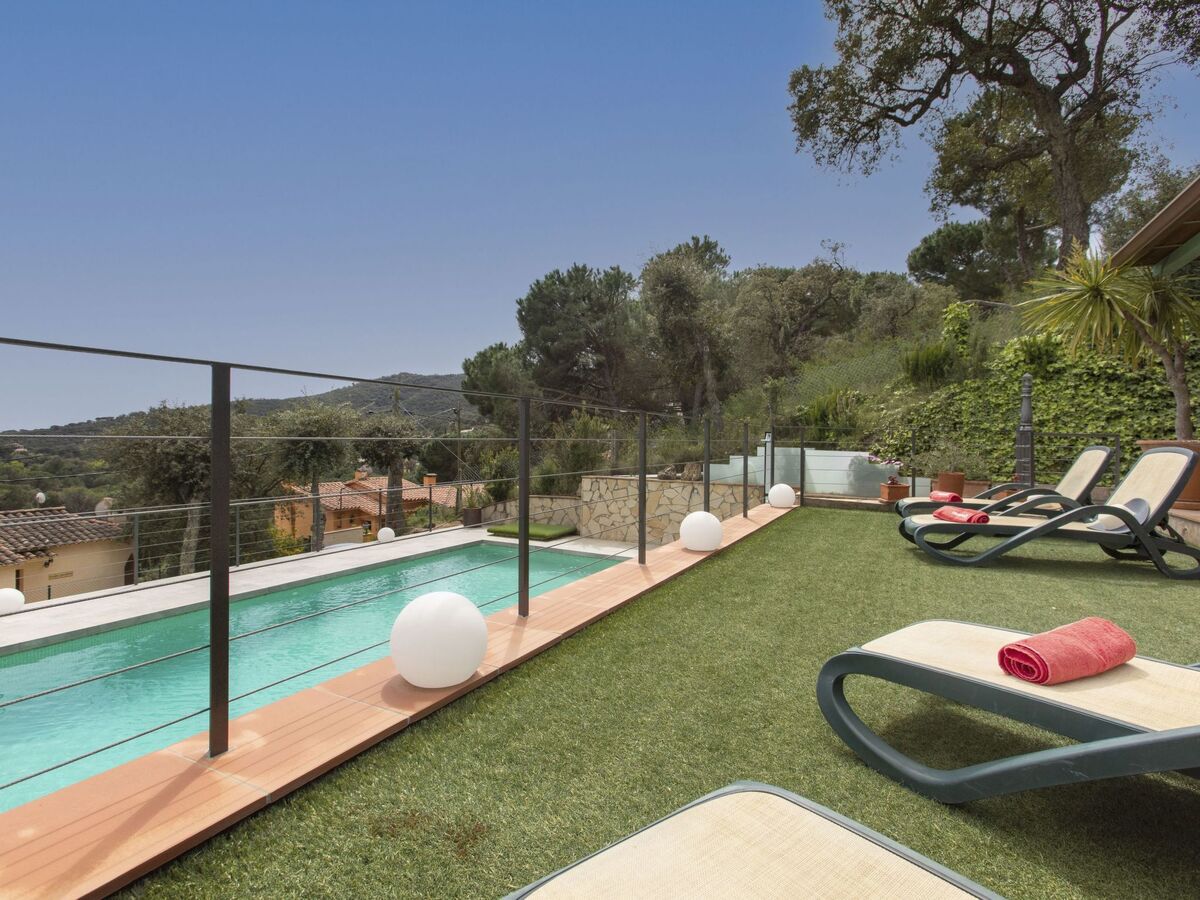 Maison Gloria à Calonge – piscine sel, jardin et vue montagne - Photo 25