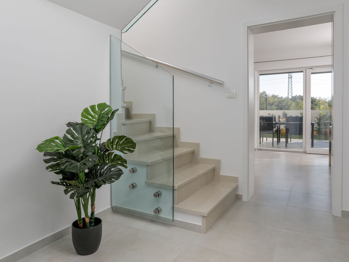 Villa Tonka à Nova Vas : maison 5 chambres avec piscine privée - Photo 9