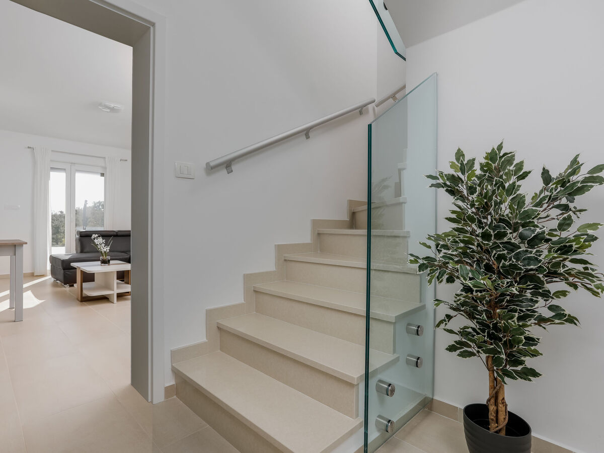 Villa Tonka à Nova Vas : maison 5 chambres avec piscine privée - Photo 19
