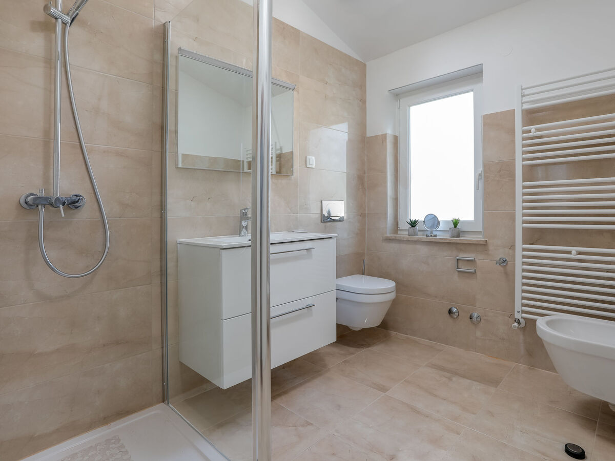 Villa Tonka à Nova Vas : maison 5 chambres avec piscine privée - Photo 28