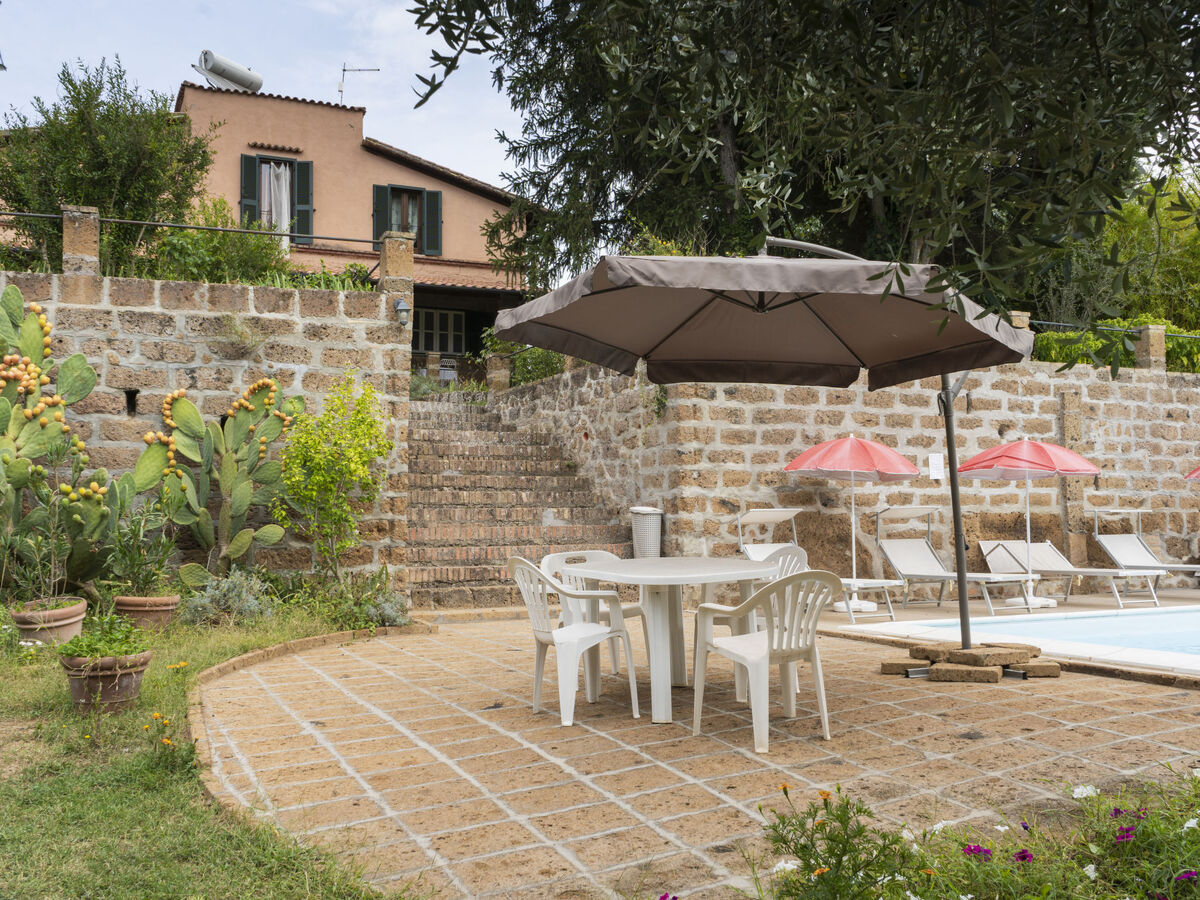 Casale Ai Noccioli – Maison 8 chambres piscine au Lago di Vico - Photo 1