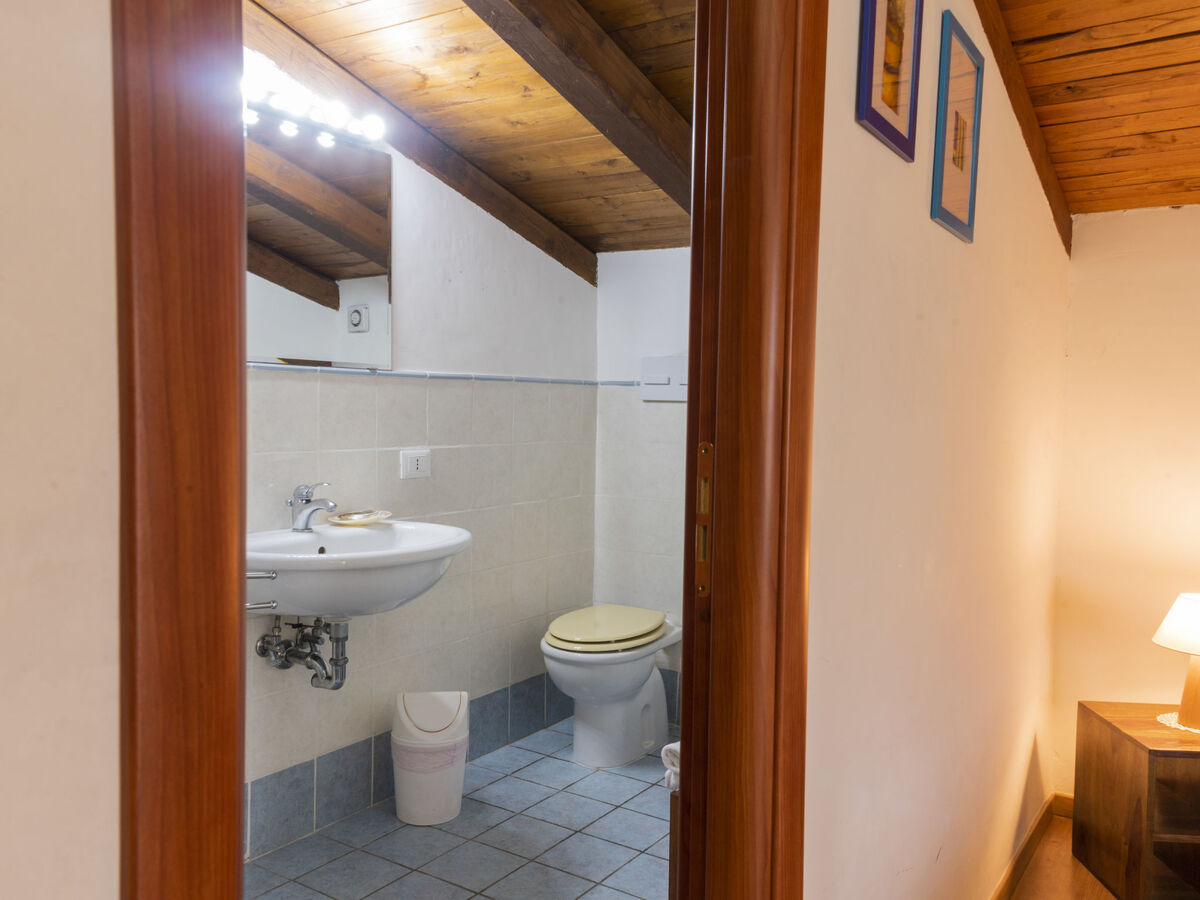 Casale Ai Noccioli – Maison 8 chambres piscine au Lago di Vico - Photo 25