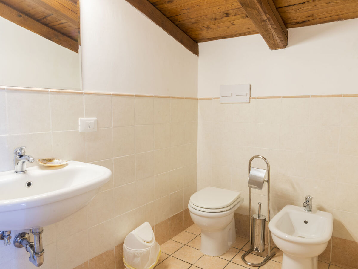 Casale Ai Noccioli – Maison 8 chambres piscine au Lago di Vico - Photo 28