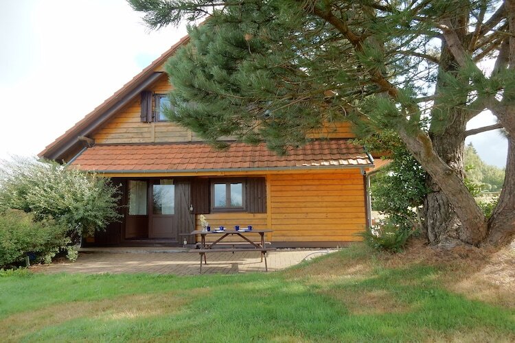 Chalet La Hoube - 4 chambres avec vue sur le Rocher de Dabo - Photo 1