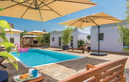 Location maison à Petrcane