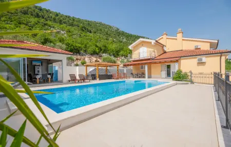 Location maison à Vrgorac