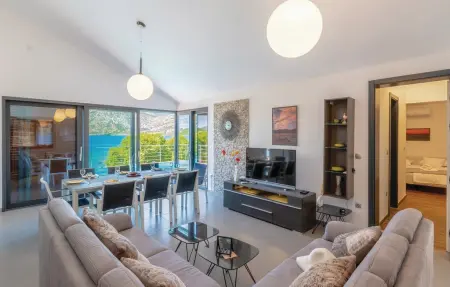 Maison 8 personnes à Kneze - Photo 1