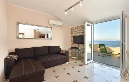 Maison 10 personnes à Rogac - Photo 1