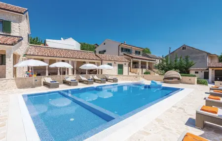 Maison 16 personnes à Dubrava - Photo 10