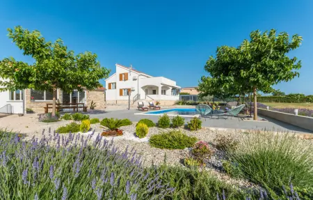 Location maison à Debeljak