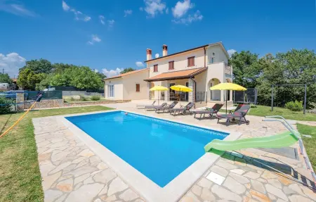 Location maison à Bregi