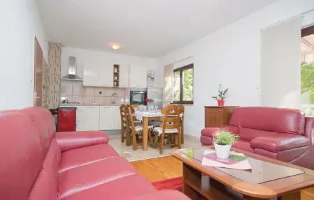 Location Maison 7 personnes à Donji Prolozac - Photo 1
