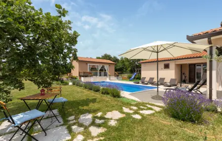 Location maison à Kunj