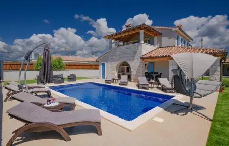 Location maison à Radeki Polje