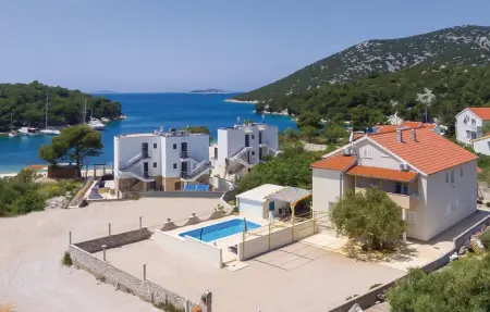 Location maison à Tribunj