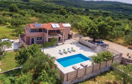 Location maison à Tribunj