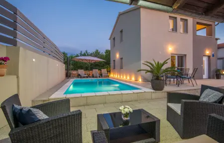 Location maison à Kras