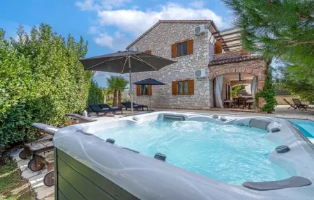 Location maison à Cabrunici