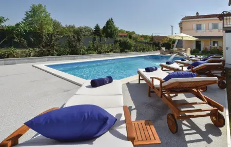 Maison 11 personnes à Karakasica - Photo 8