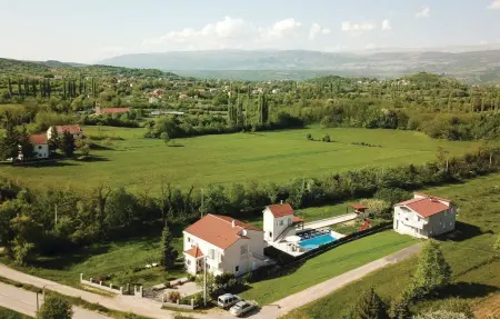 Maison 11 personnes à Karakasica - Photo 17