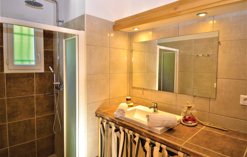 Maison 2 chambres avec piscine à Raphèle-lès-Arles - Photo 3