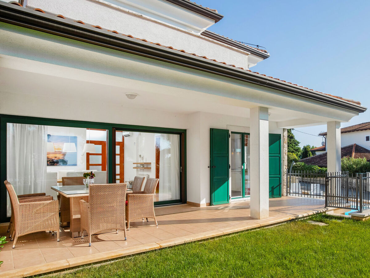 Villa Beach Front : maison 8 pers, piscine privée à 50 m de la mer - Photo 2