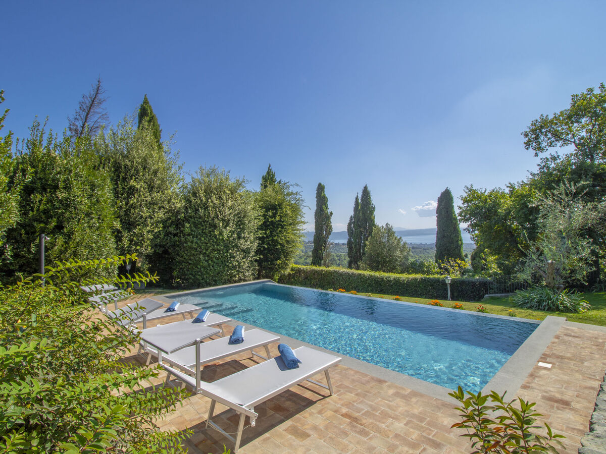 Villa Nicoletta – 500 m², piscine eau salée, vue lac de Bolsena - Photo 2