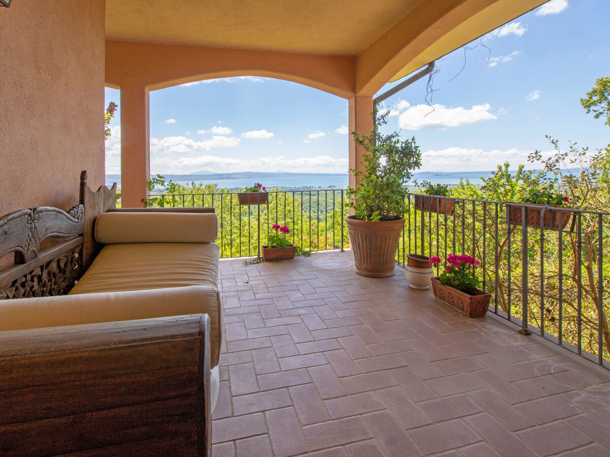 Villa Nicoletta – 500 m², piscine eau salée, vue lac de Bolsena - Photo 6