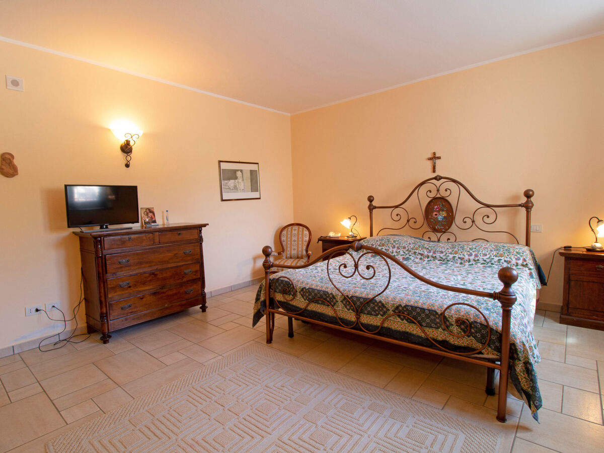 Villa La Danza à Todi : 10 pers, piscine 14x7m - Photo 14