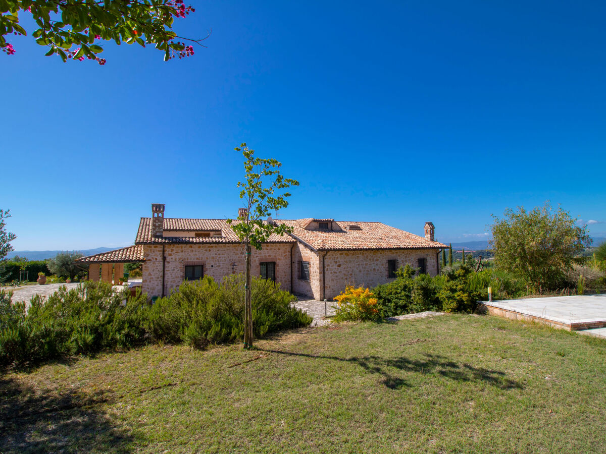 Villa La Danza à Todi : 10 pers, piscine 14x7m - Photo 24