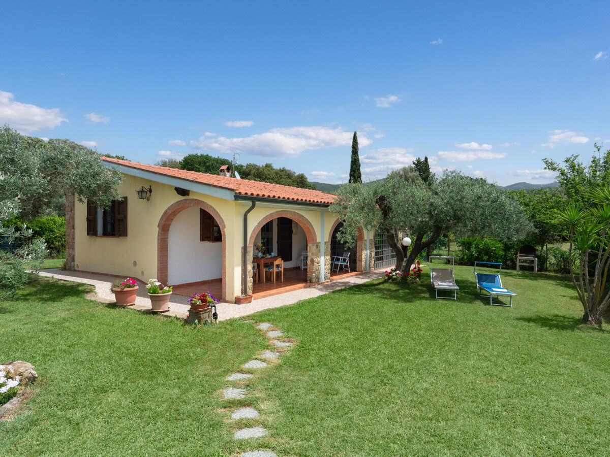 Villa Bouganville à Bibbona avec piscine et jardin - Photo 2