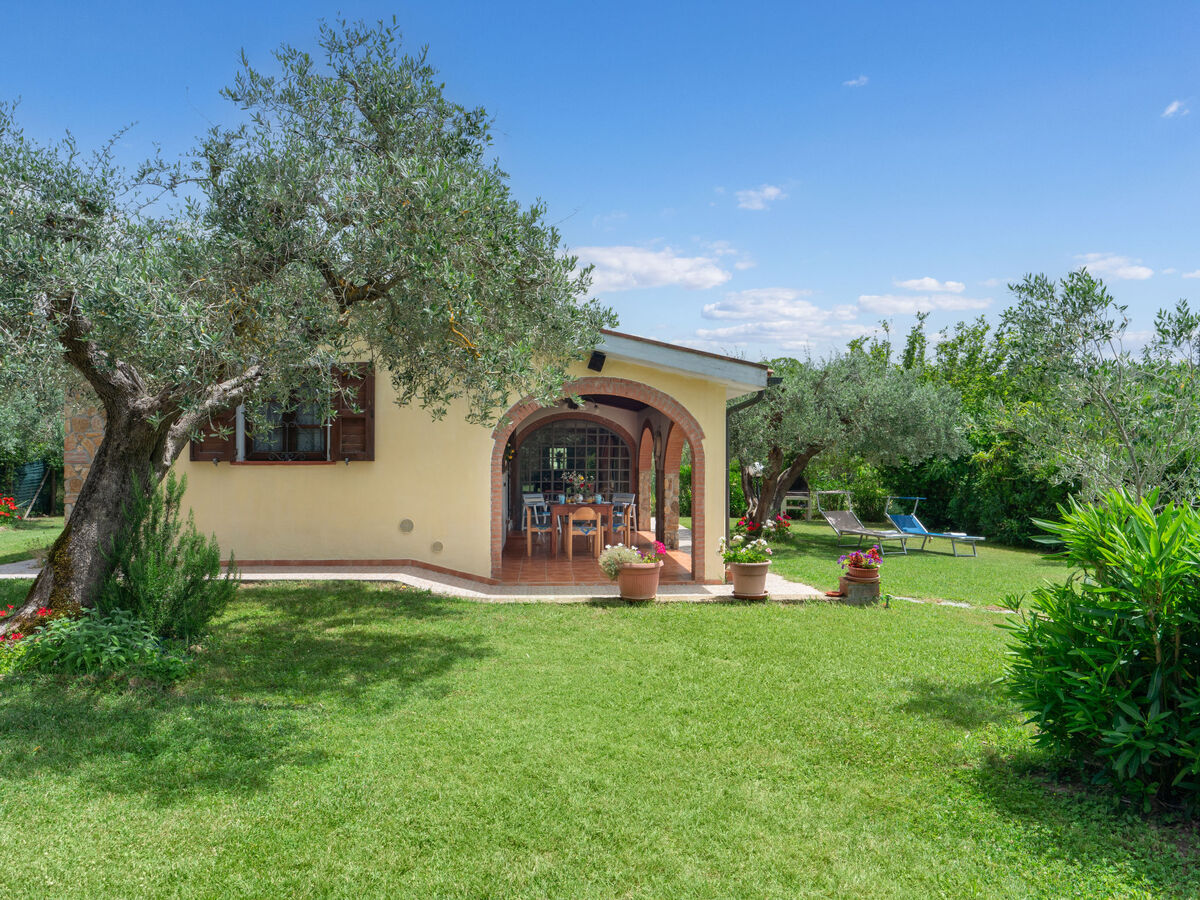 Villa Bouganville à Bibbona avec piscine et jardin - Photo 8