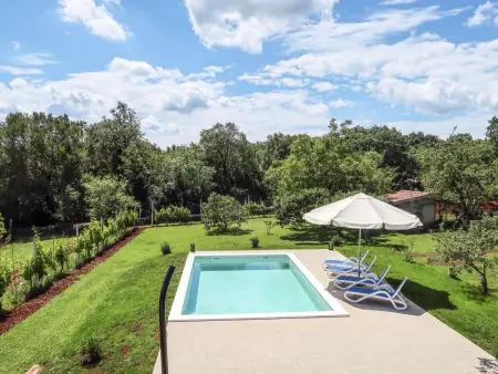 Maison Anteo à Labin : piscine privée & terrasse : photo 2