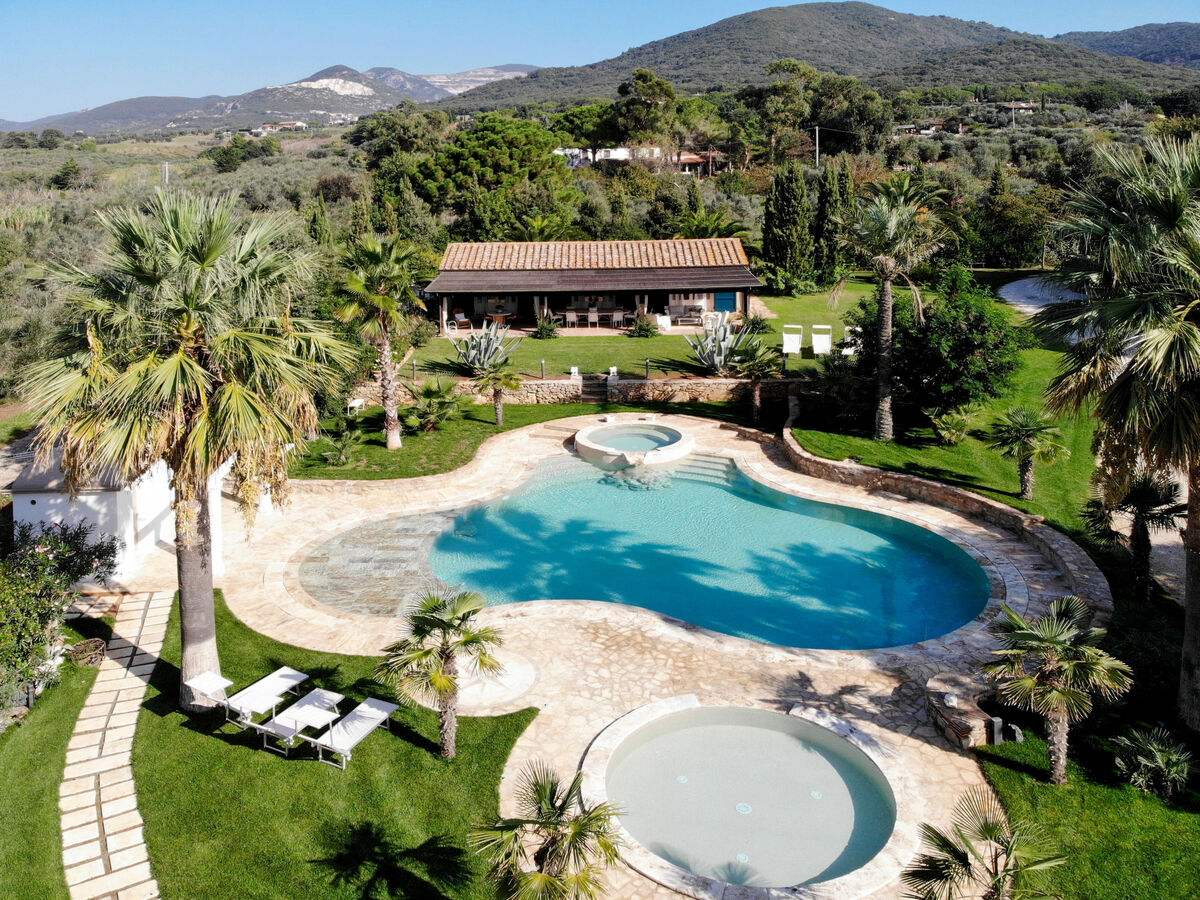 Villa delle Stelle - Gîte 13 pers. piscine & parc - Photo 2