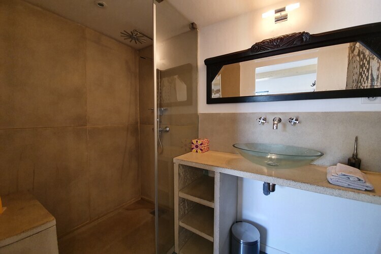 Loft moderne en grange restaurée avec piscine à Olonzac - Photo 16