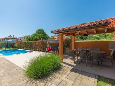 Maison Linden Tree : 6 chambres, piscine privée à Pula : photo 3