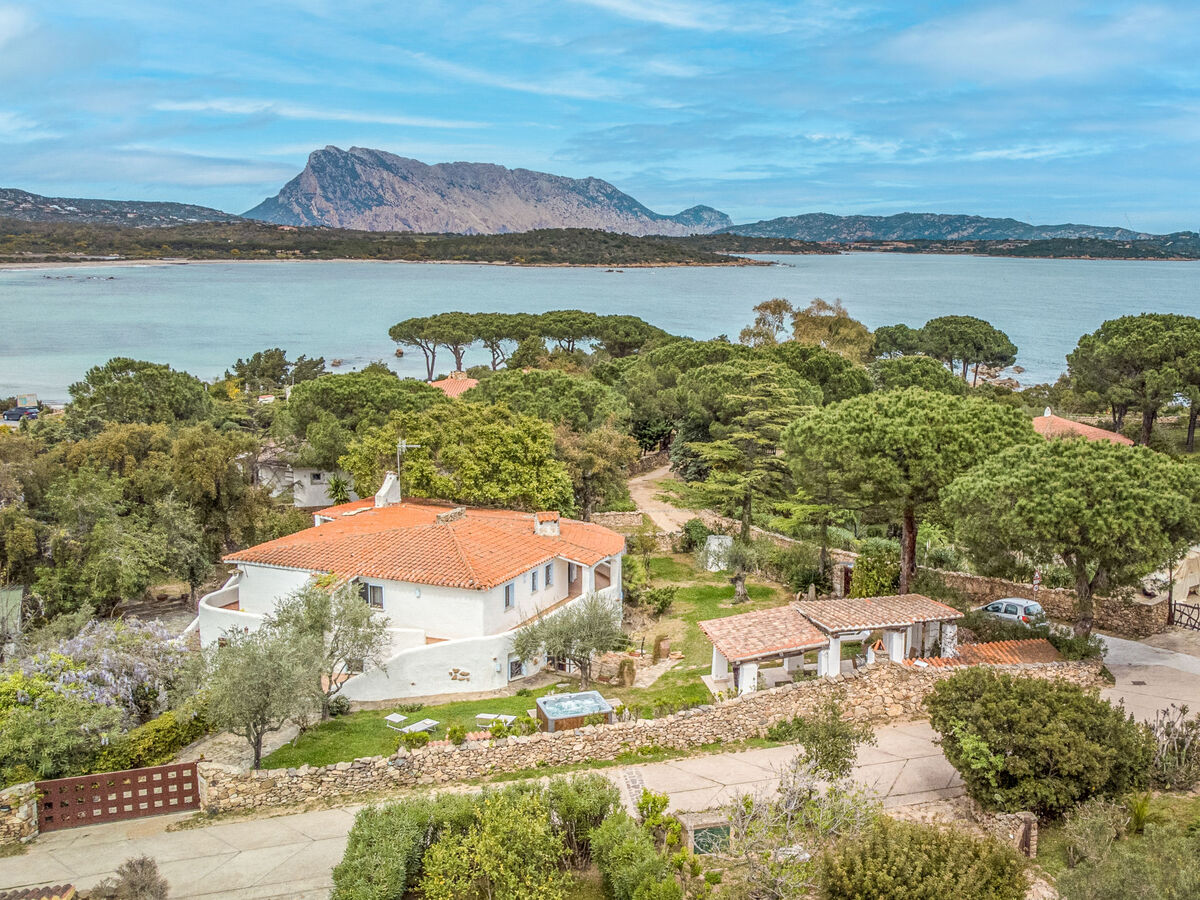 Maison Omer à San Teodoro, piscine et jardin - Photo 1