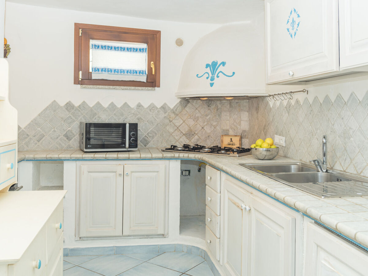 Maison Omer à San Teodoro, piscine et jardin - Photo 11