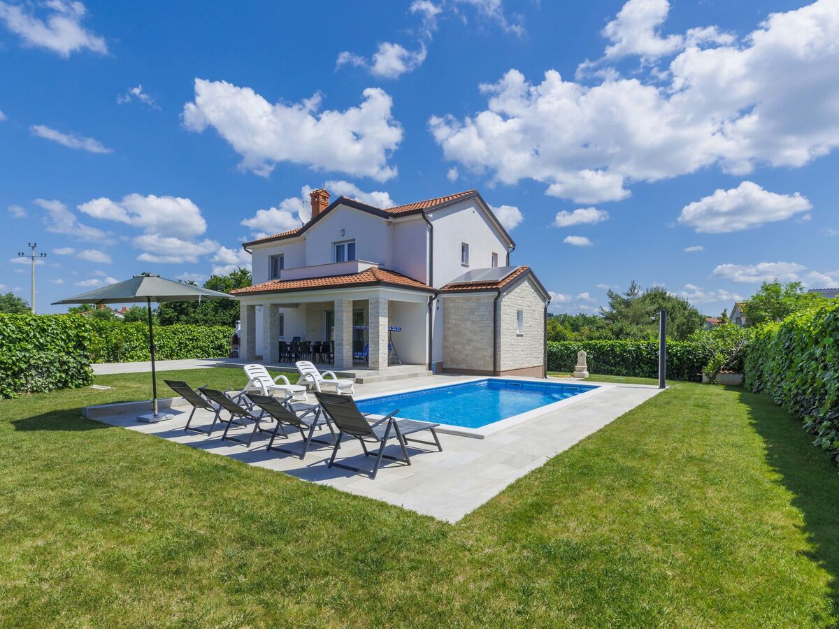 Villa Zirdum – Maison 6 pers. piscine privée Nova Vas - Photo 1