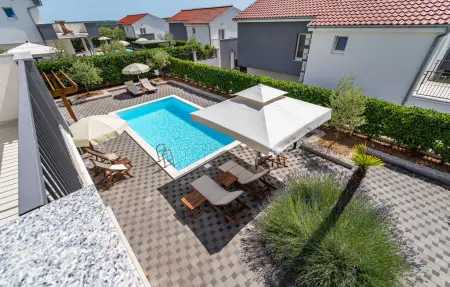 Location Maison 8 personnes à Debeljak - Photo 15
