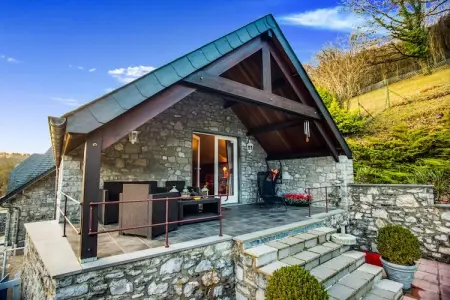 Location maison à Sosoye, Villa de luxe avec piscine à Sosoye