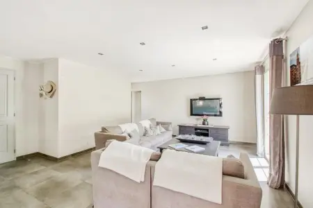 Villa Charlotte, Villa à Le Plan-de-la-Tour avec Piscine - Photo 2