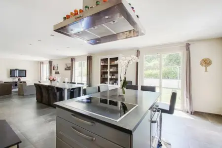 Villa Charlotte, Villa à Le Plan-de-la-Tour avec Piscine - Photo 17