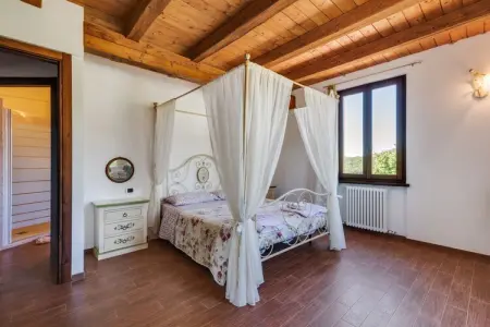 Valdalto, Villa à Piandimeleto avec Piscine et Sauna - Photo 4