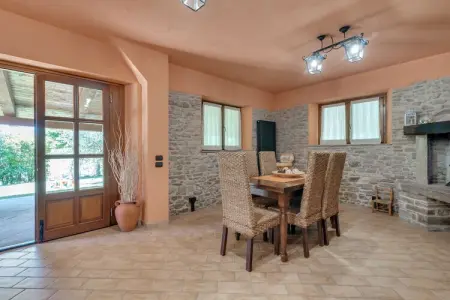 Valdalto, Villa à Piandimeleto avec Piscine et Sauna - Photo 11